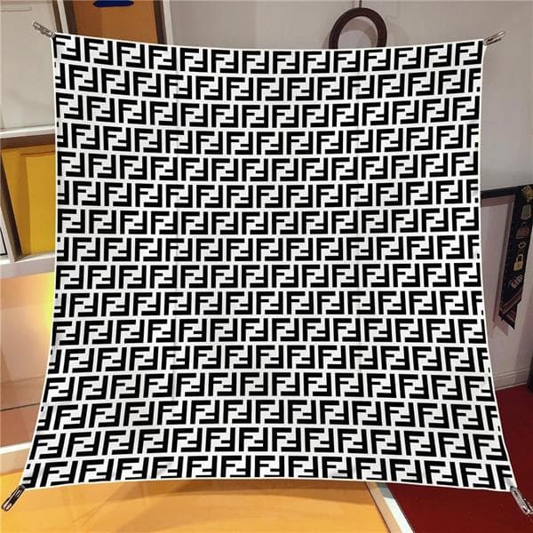 İthal Beyaz F Desen Twill İpek Eşarp