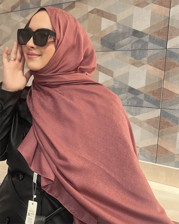 Soft Pembe Luxe Desen Jakar Şal