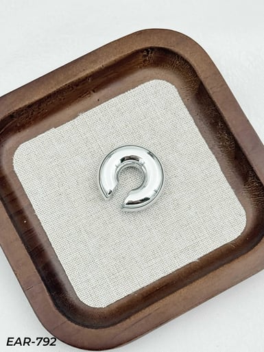 CCB EARCUFF // EAR-792.EAR-792