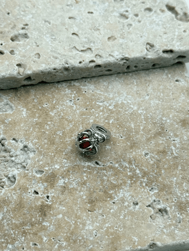 PNDR Charm // CHARM-821.CHARM-821