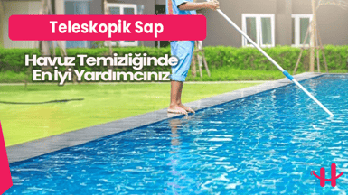 Teleskopik sap ile havuz temizliği yapan bir kişi
