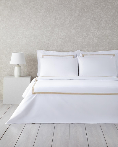 Modern Frame Nakışlı Perkal Super King Plus Çarşaflı Nevresim Takımı 260X240 cm Gold
