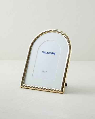 Nilda Metal Çerçeve 10x15 cm Gold