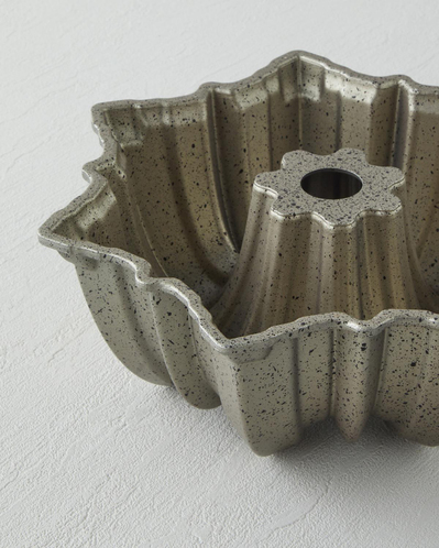 Patisserie Clara Premium Döküm Yuvarlak Kek Kalıbı 24,5 cm Şampanya