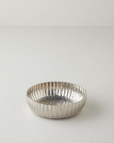 Regina Metal Dekoratif Tabak 15 x 15 x 4.5 cm Silver