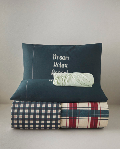Winterland Flanel Çift Kişilik Çarşaflı Nevresim Takımı 200x220 cm Kırmızı-Yeşil-Krem