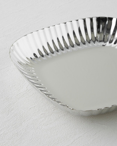 Anissa Metal Dekoratif Tabak 27,5x22x4 cm Gümüş
