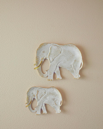 Elephant Polyresin Dekoratif Tabak Gold