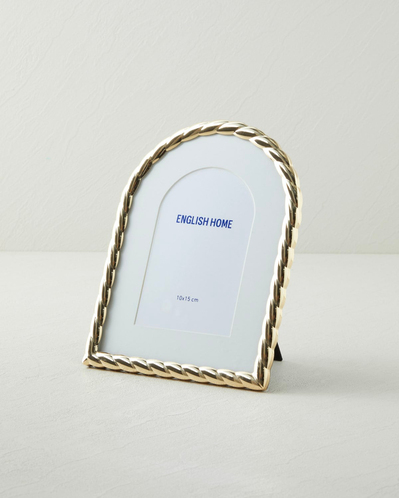 Nilda Metal Çerçeve 10x15 cm Gold