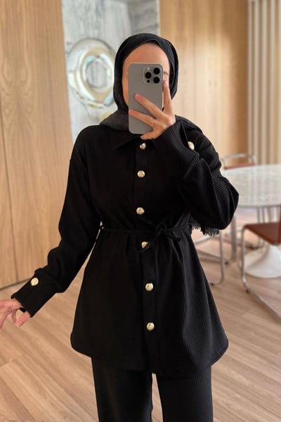 Gold Düğme Detaylı Fitilli Takım - Siyah