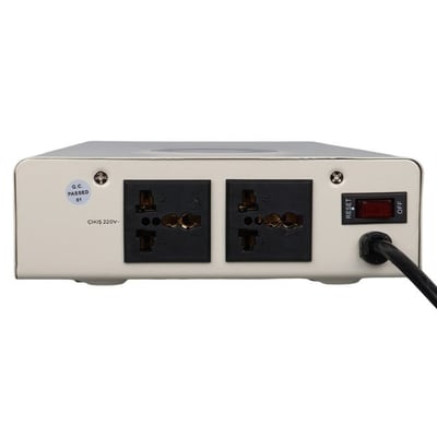 Powermaster SLIM-2000 Otomatik 2000VA Kombi Voltaj Regülatörü (İngiliz Fişli ve Evrensel Çoklu Soketli)