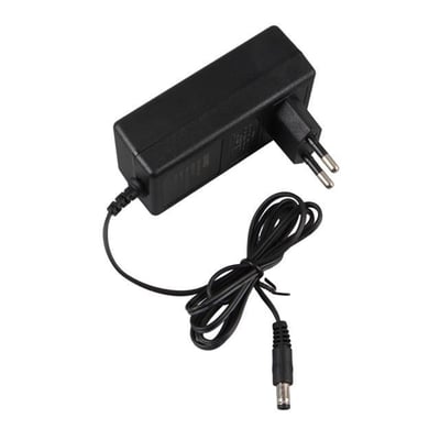 Weko 14.4 Volt - 2 Amper 5.5*2.5 Mm Uçlu + Krokodil Aparatlı Akü Şarj Cihazı WK-29111