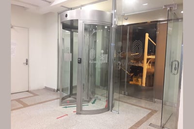CAME ÖZAK BT 302 GL Camlı Boy Tipi Güvenlik Turnikesi