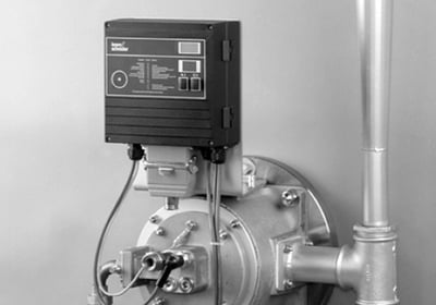 Honeywell Kromschröder BCU 460W3P6C0D0000K1E0 / LM400WF0O0E1 Brülör Kontrol Ünitesi