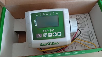 Rain Bird ESP‑9V Pilli Sulama Kontrol Ünitesi – 1 İstasyon