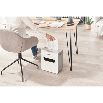 LEITZ EVRAK İMHA MAKİNESİ IQ OFFICE P4 8090 6 YAPRAK KAPASİTELİ