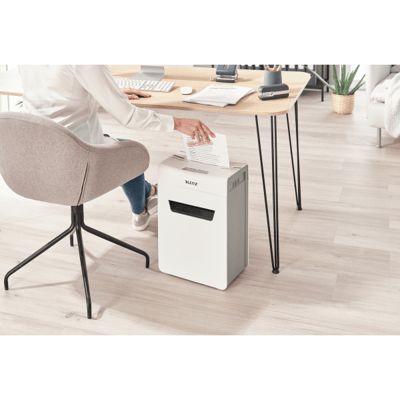 LEITZ EVRAK İMHA MAKİNESİ IQ OFFICE P4 8092 10 YAPRAK KAPASİTELİ