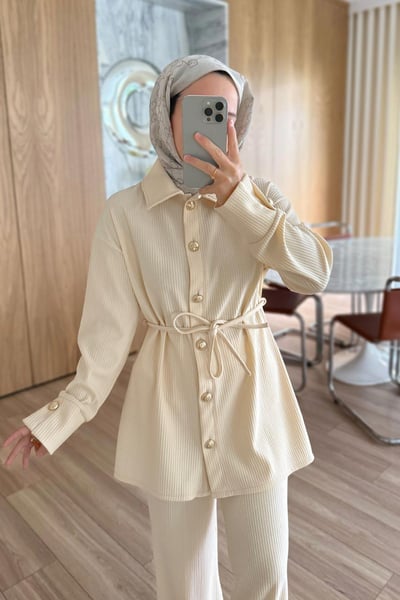 Gold Düğme Detaylı Fitilli Takım - Bej