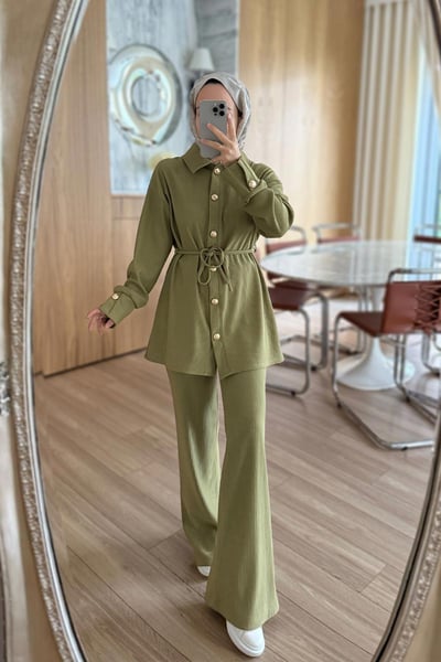 Gold Düğme Detaylı Fitilli Takım - Yağ Yeşili