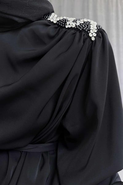 Omzu Taşlı Abiye - Siyah