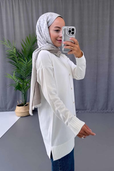 V Yaka Yandan Yırtmaçlı Merserize Hırka - Beyaz