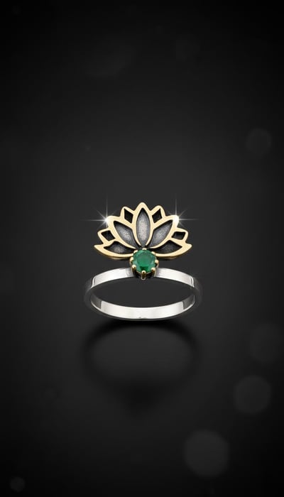 Zümrüt Taşlı Lotus Gümüş Yüzük