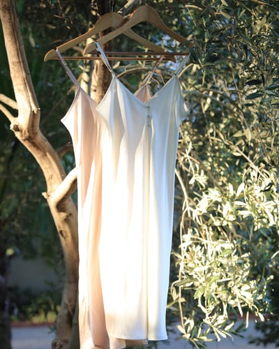 V Yaka Askılı Slip Elbise (Beyaz)