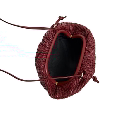 Azure Kadın Omuz Askılı Örgü Deri Clutch