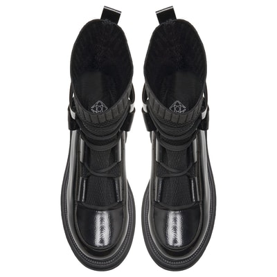 Eliz Siyah Kadın Bot