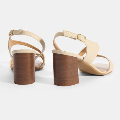 Kadın Bej Ayarlanabilir Tokalı Topuklu Deri Sandalet