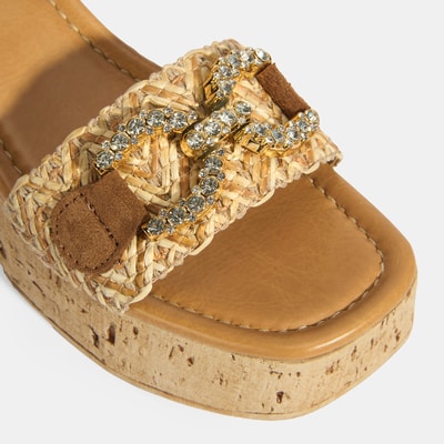 Kadın Bej Hasır Detaylı Toka Aksesuarlı Topuklu Sandalet