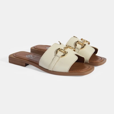 Kadın Bej Metal Toka Aksesuarlı Deri Terlik