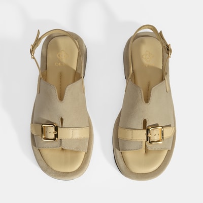 Kadın Bej Süet Tokalı Sandalet