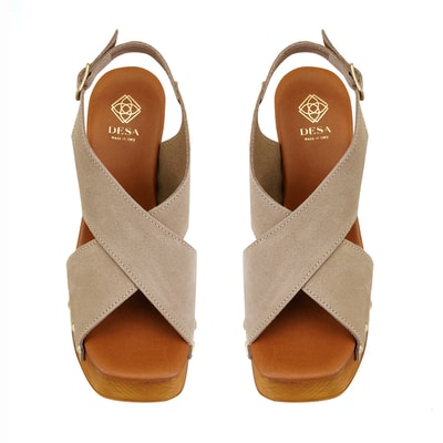 Kadın Bej Topuklu Süet Deri Sandalet