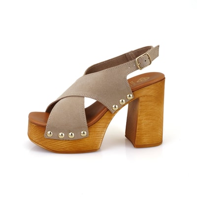 Kadın Bej Topuklu Süet Deri Sandalet