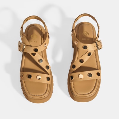 Kadın Bej Zımba Detaylı Deri Sandalet