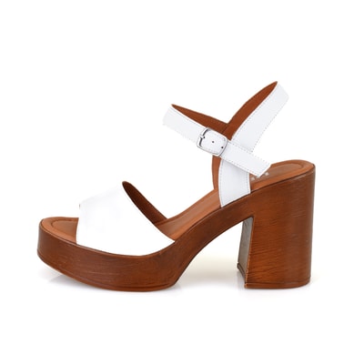 Kadın Beyaz Ayarlanabilir Tokalı Topuklu Deri Sandalet