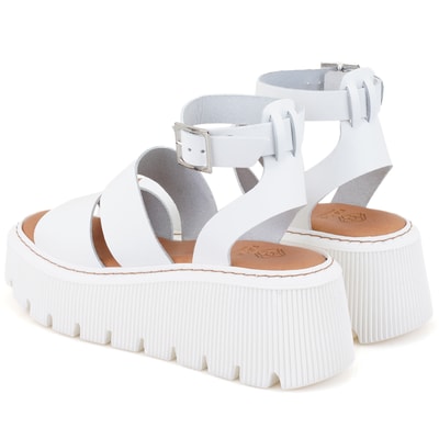 Kadın Beyaz Dolgu Tabanlı Deri Sandalet
