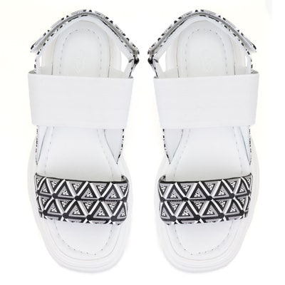 Kadın Beyaz Monogram Desenli Dolgu Topuklu Sandalet