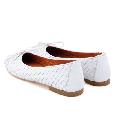 Kadın Beyaz Örgülü Deri Babet