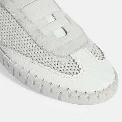 Kadın Beyaz Perforeli DesaComfort Günlük Ayakkabı