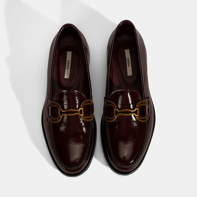 Kadın Bordo Metal Toka Aksesuarlı Rugan Loafer