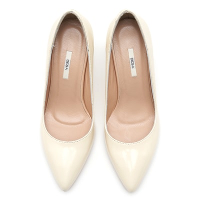 Kadın Ekru Rugan Klasik Ayakkabı