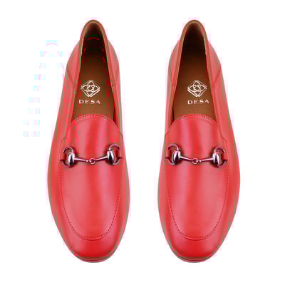 Kadın Kırmızı Toka Aksesuarlı Deri Babet