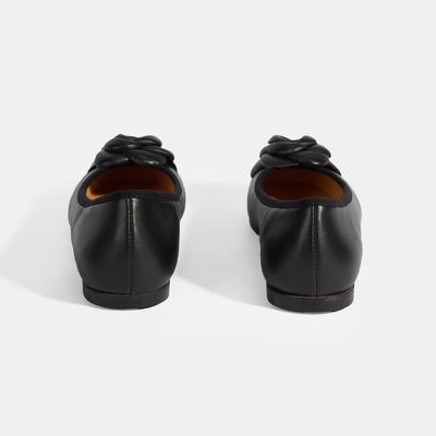 Kadın Siyah Aksesuar Detaylı Deri Babet 