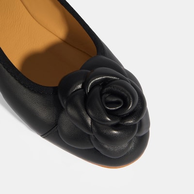 Kadın Siyah Aksesuar Detaylı Deri Babet 