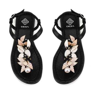 Kadın Siyah Aksesuarlı Parmak Arası Deri Sandalet