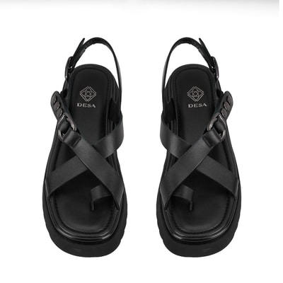 Kadın Siyah Ayarlanabilir Tokalı Deri Sandalet