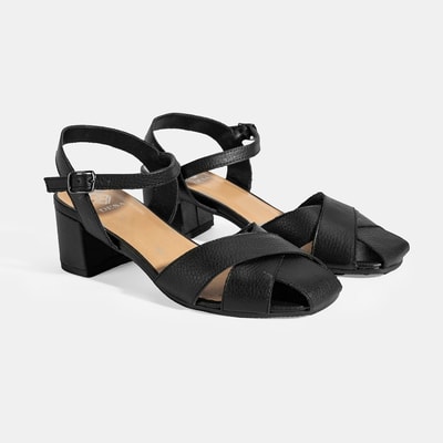 Kadın Siyah Ayarlanabilir Tokalı Deri Topuklu Sandalet