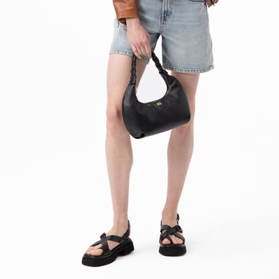 Kadın Siyah Ayarlanabilir Tokalı Deri Sandalet